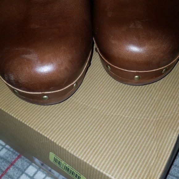 Boot - Picture 6 of 7